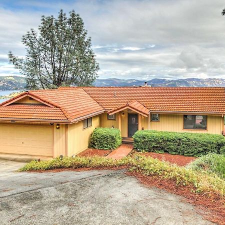 Spacious Kelseyville Home With Large Lakefront Deck! المظهر الخارجي الصورة