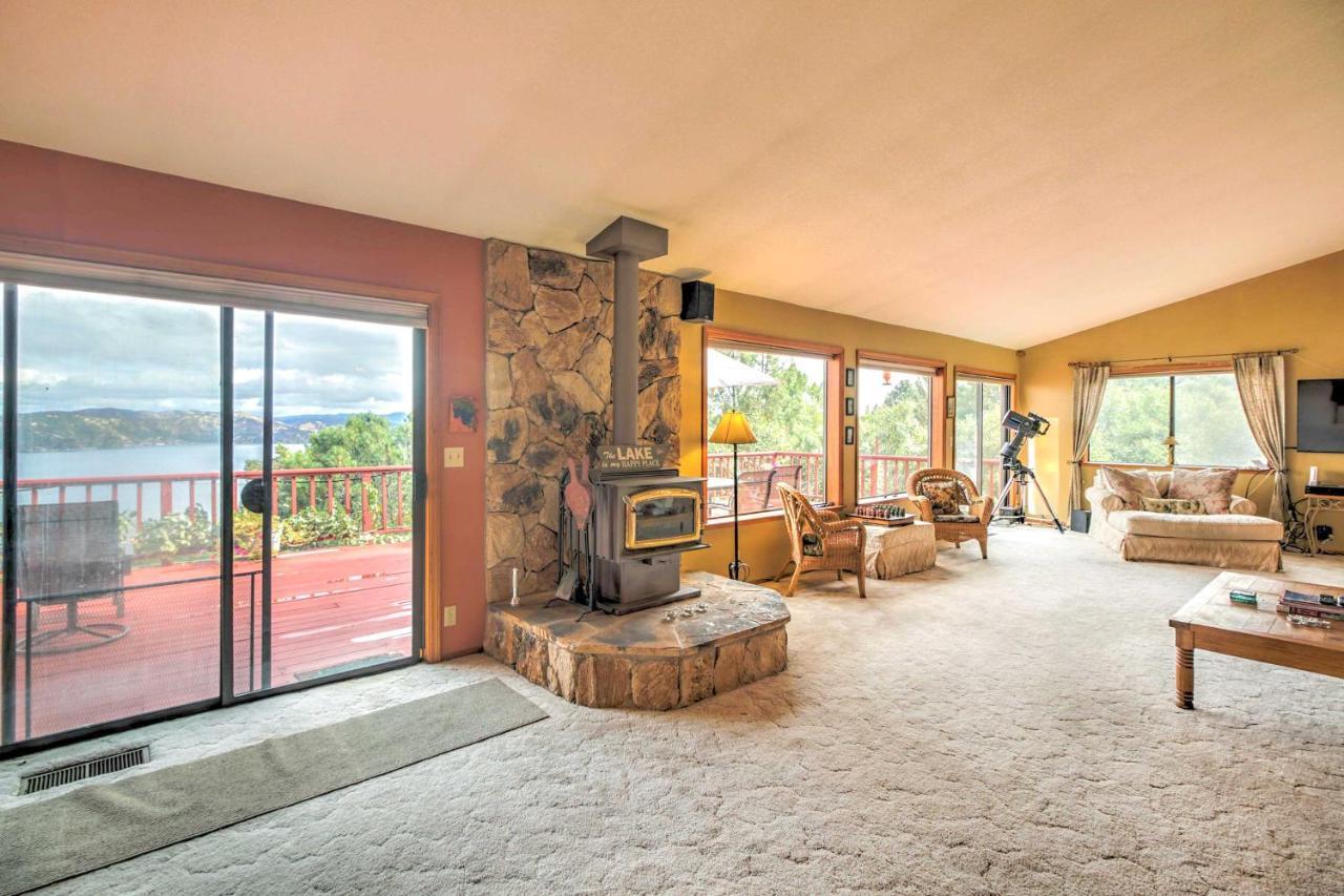 Spacious Kelseyville Home With Large Lakefront Deck! المظهر الخارجي الصورة