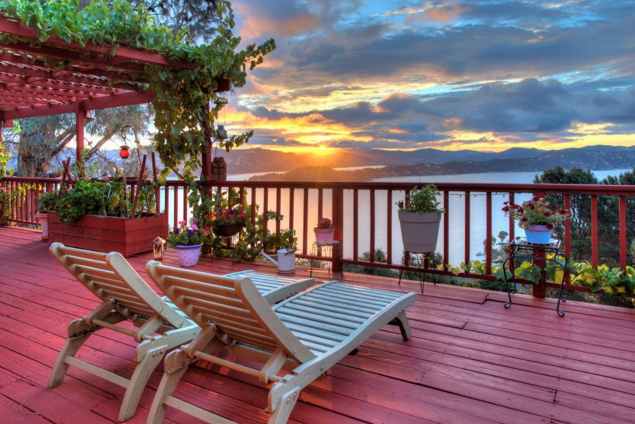 Spacious Kelseyville Home With Large Lakefront Deck! المظهر الخارجي الصورة